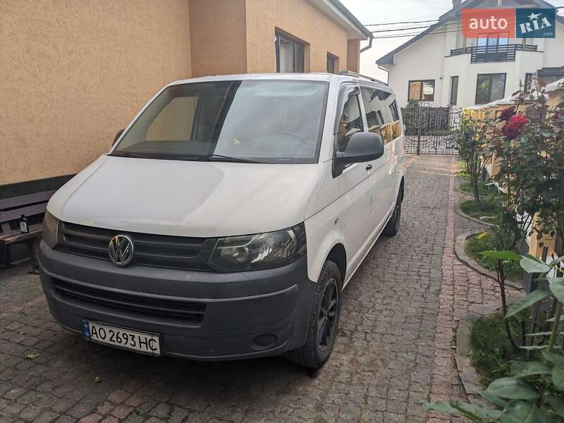 Минивэн Volkswagen Transporter 2013 в Мукачево
