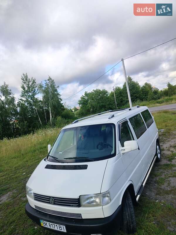 Минивэн Volkswagen Transporter 2003 в Рокитном