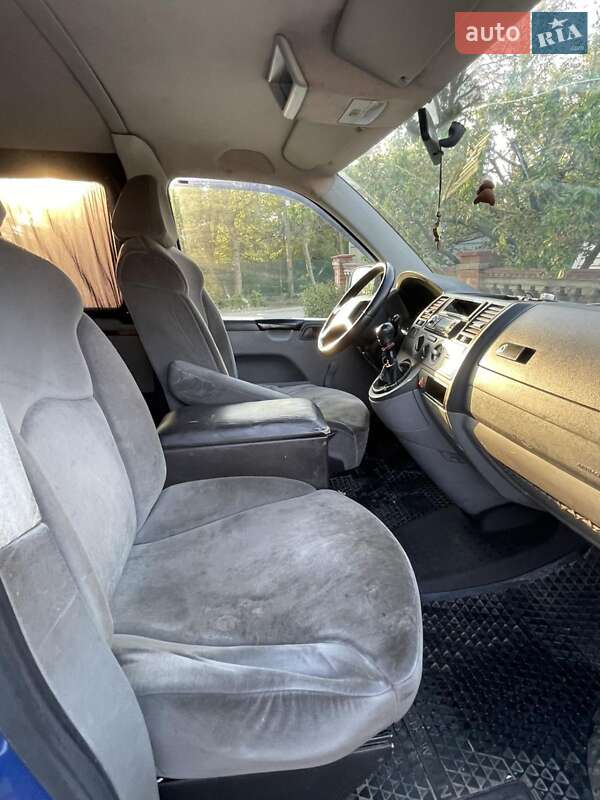 Минивэн Volkswagen Transporter 2006 в Хмельнике