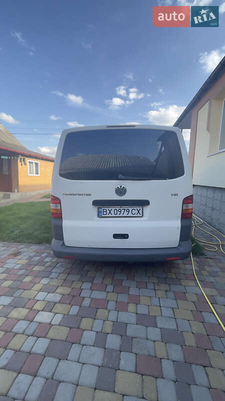 Минивэн Volkswagen Transporter 2006 в Хмельницком