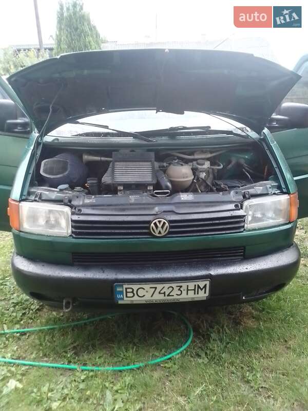 Минивэн Volkswagen Transporter 1997 в Самборе