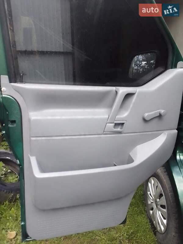 Минивэн Volkswagen Transporter 1997 в Самборе