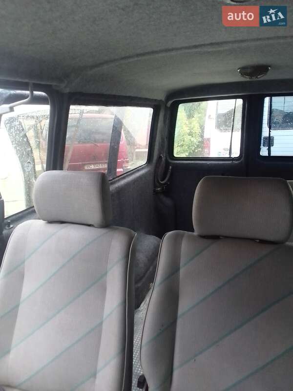Минивэн Volkswagen Transporter 1997 в Самборе