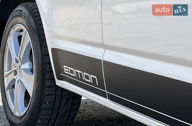 Грузовой фургон Volkswagen Transporter 2015 в 
