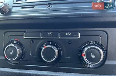 Грузовой фургон Volkswagen Transporter 2015 в 