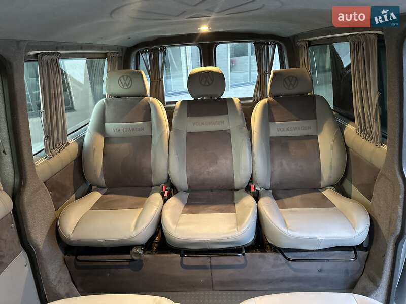 Мінівен Volkswagen Transporter 2004 в Надвірній