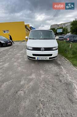Минивэн Volkswagen Transporter 2011 в Остроге