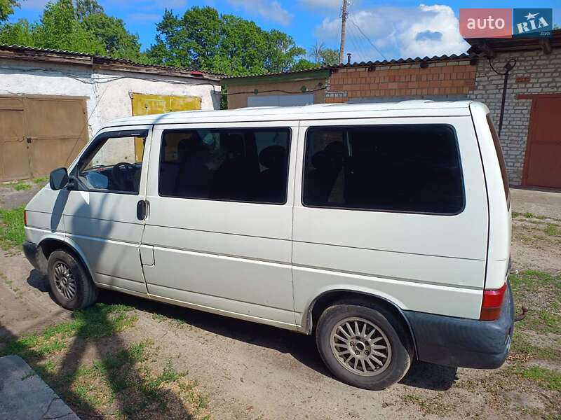 Минивэн Volkswagen Transporter 2000 в Шостке