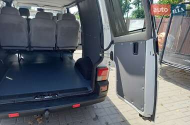 Мінівен Volkswagen Transporter 2000 в 