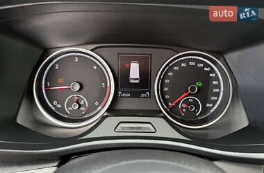 Грузовой фургон Volkswagen Transporter 2021 в 