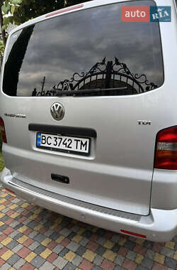 Минивэн Volkswagen Transporter 2006 в 