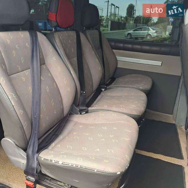 Минивэн Volkswagen Transporter 2006 в Ужгороде