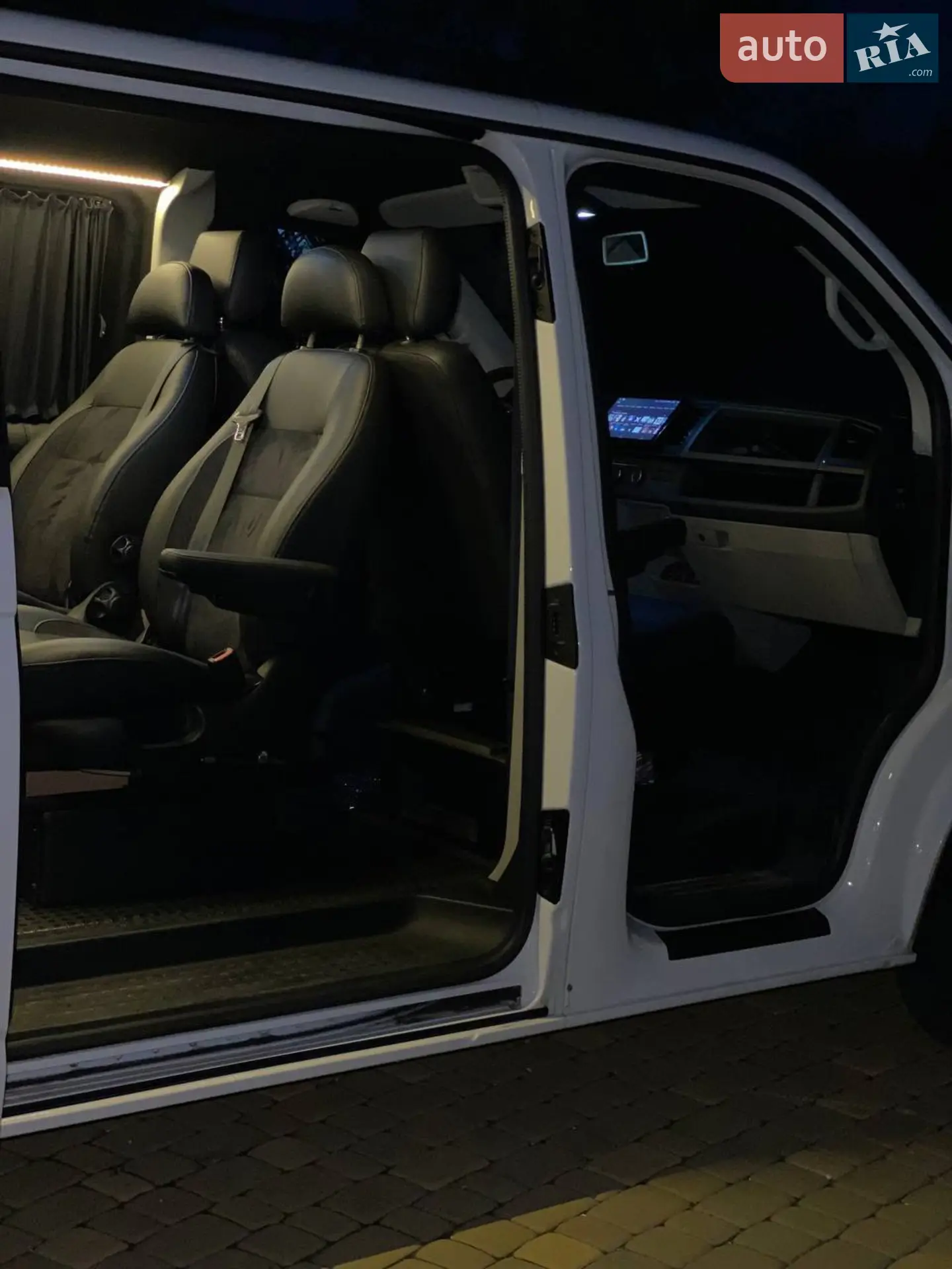2018 Volkswagen Transporter - мініатюра 9