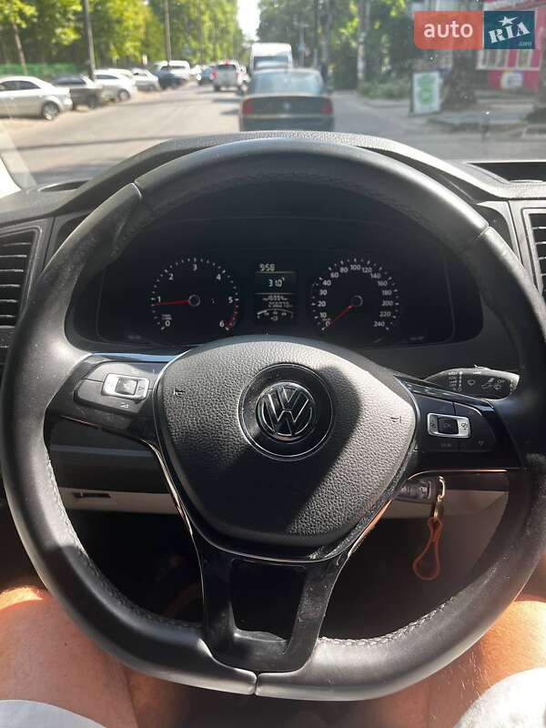 Минивэн Volkswagen Transporter 2018 в Запорожье