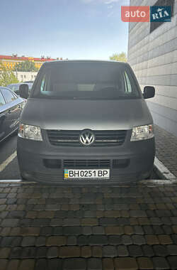 Грузовой фургон Volkswagen Transporter 2006 в Киеве