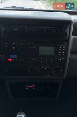 Минивэн Volkswagen Transporter 2003 в 