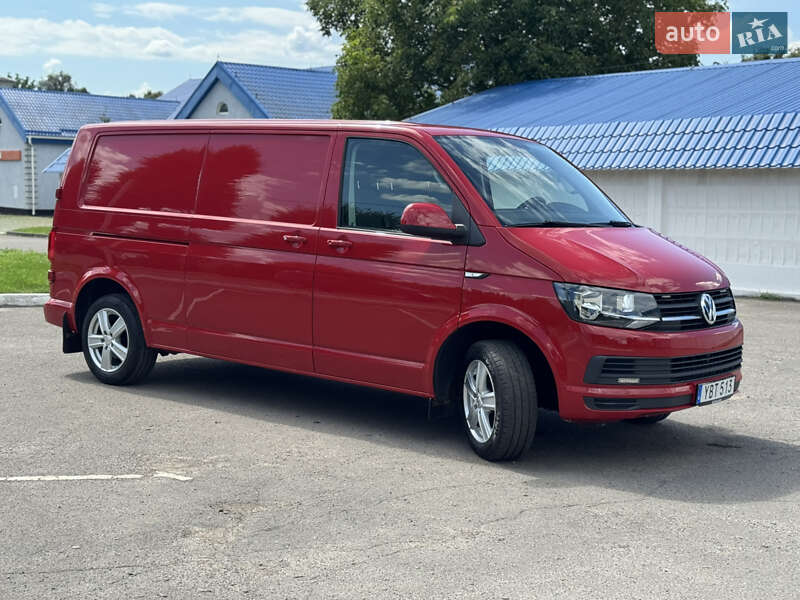 Грузовой фургон Volkswagen Transporter 2016 в Радивилове