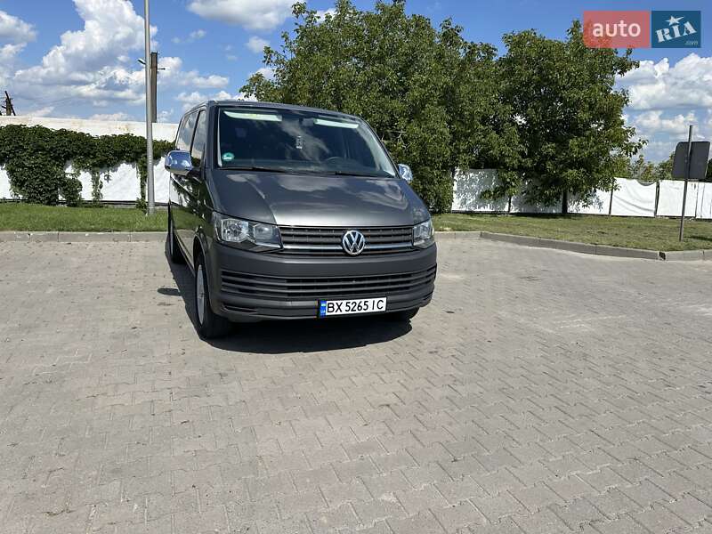 Минивэн Volkswagen Transporter 2016 в Хмельницком