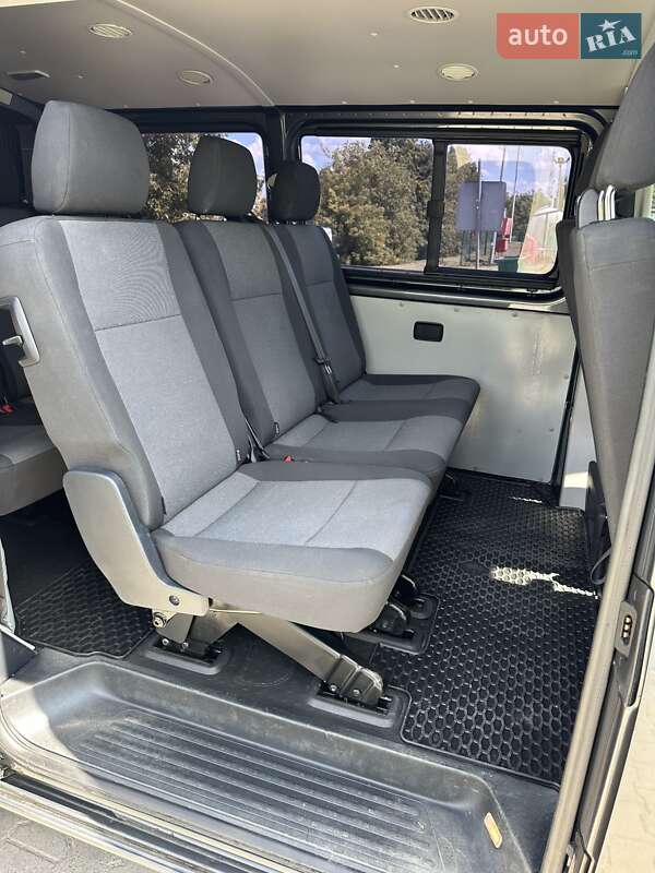 Минивэн Volkswagen Transporter 2016 в Хмельницком