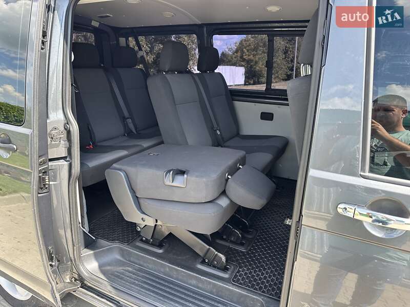 Минивэн Volkswagen Transporter 2016 в Хмельницком