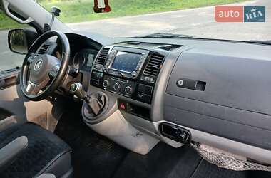 Минивэн Volkswagen Transporter 2012 в 