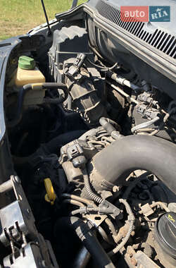 Грузопассажирский фургон Volkswagen Transporter 2013 в 