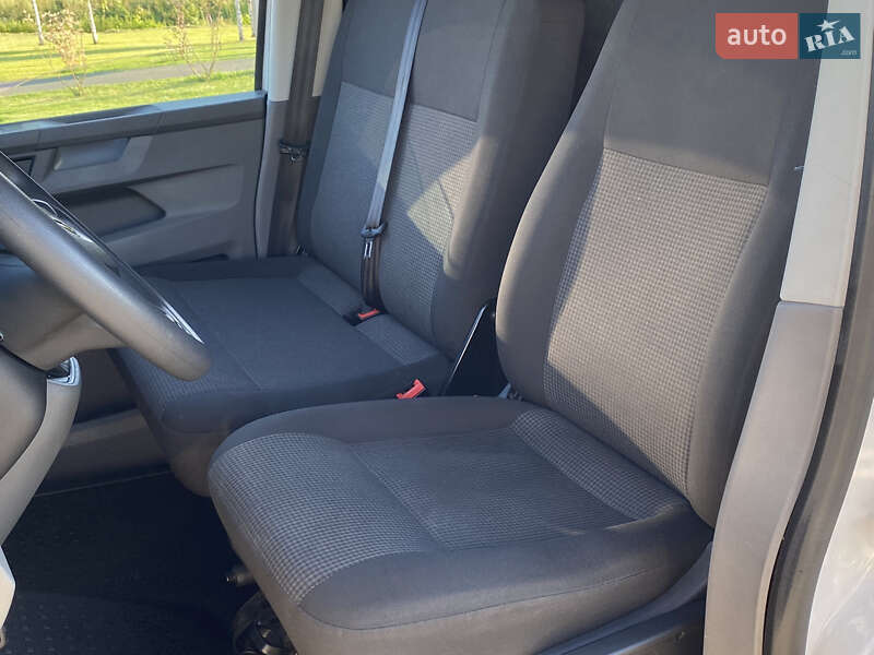 Грузовой фургон Volkswagen Transporter 2020 в Ирпене