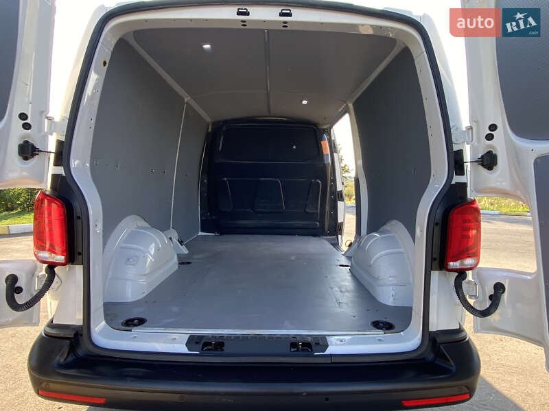 Грузовой фургон Volkswagen Transporter 2020 в Ирпене