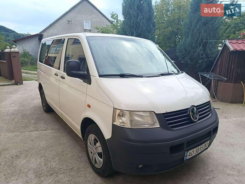 Минивэн Volkswagen Transporter 2006 в 