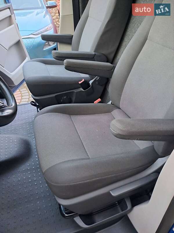 Микроавтобус Volkswagen Transporter 2017 в Ровно