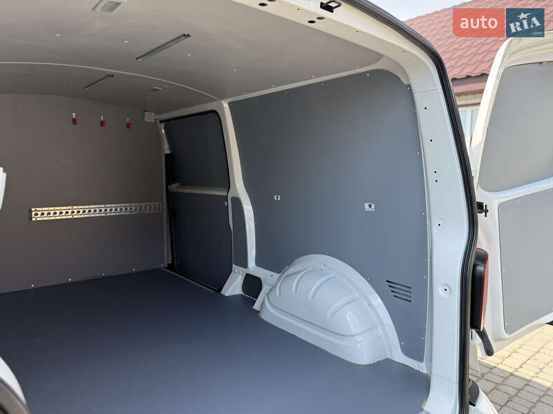Грузовой фургон Volkswagen Transporter 2021 в Киеве