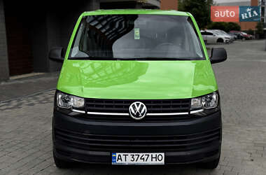Минивэн Volkswagen Transporter 2015 в 