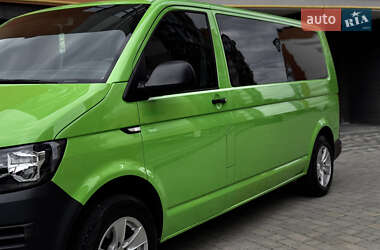 Минивэн Volkswagen Transporter 2015 в 