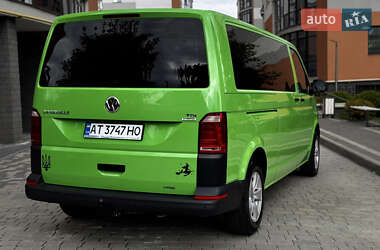 Минивэн Volkswagen Transporter 2015 в 