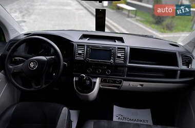 Минивэн Volkswagen Transporter 2015 в 