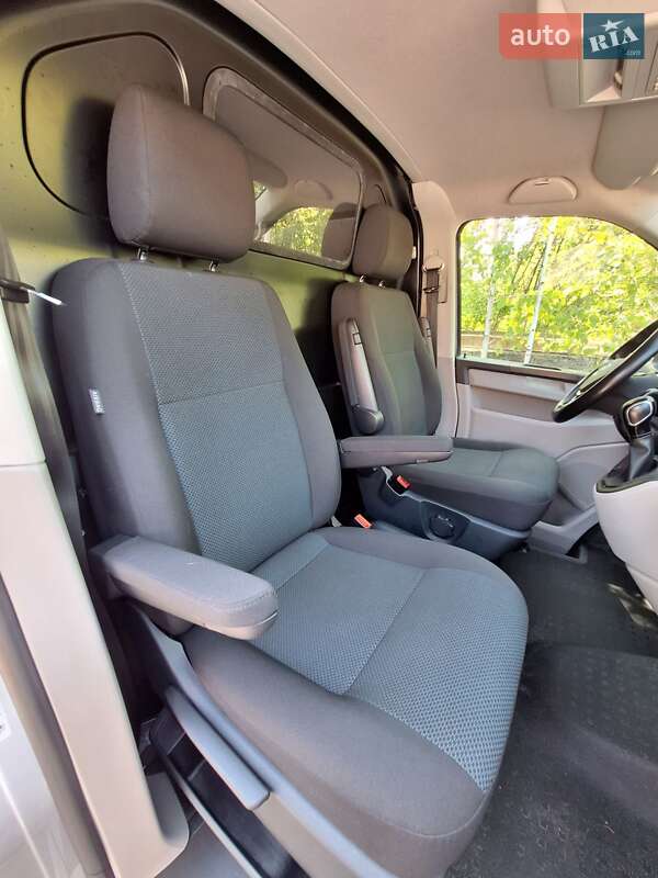 Грузовой фургон Volkswagen Transporter 2018 в Бердичеве фото 5 Грузовой фургон Volkswagen Transporter 2018 в Бердичеве