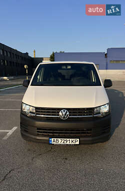 Минивэн Volkswagen Transporter 2016 в 