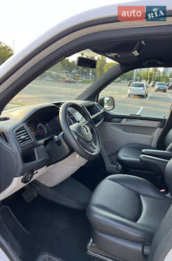 Минивэн Volkswagen Transporter 2016 в 