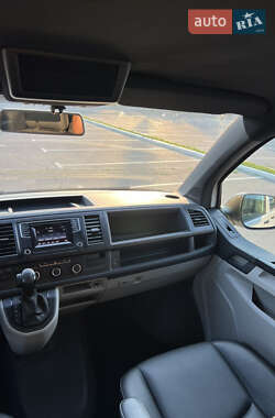 Минивэн Volkswagen Transporter 2016 в 