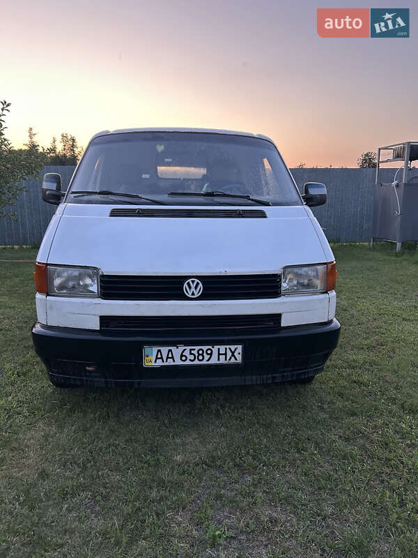 Грузовой фургон Volkswagen Transporter 1995 в Киеве