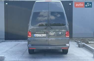 Минивэн Volkswagen Transporter 2021 в 
