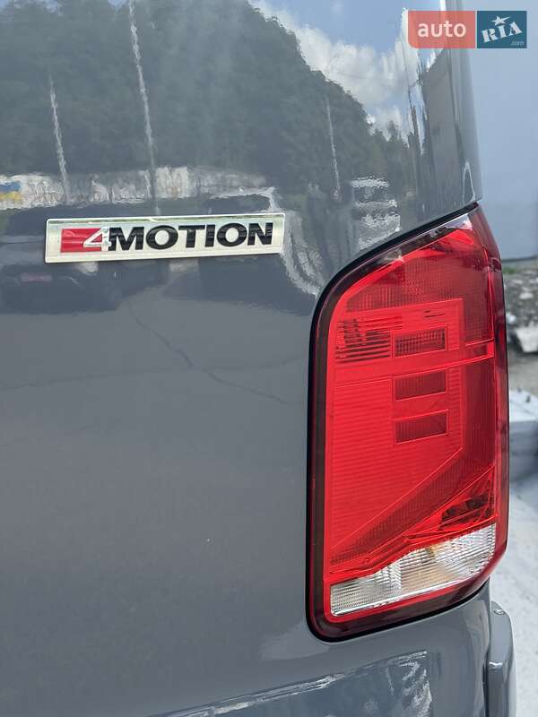 Минивэн Volkswagen Transporter 2021 в Киеве