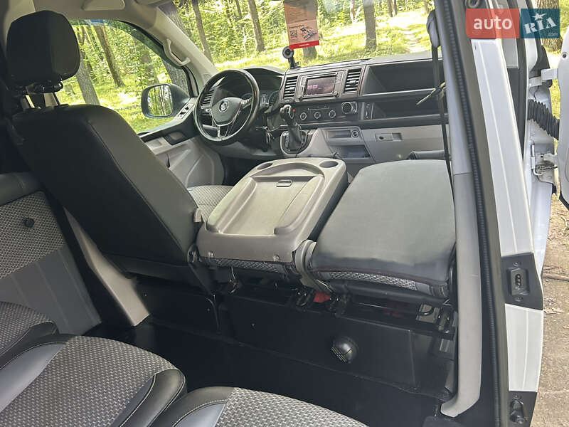 Мінівен Volkswagen Transporter 2018 в Житомирі