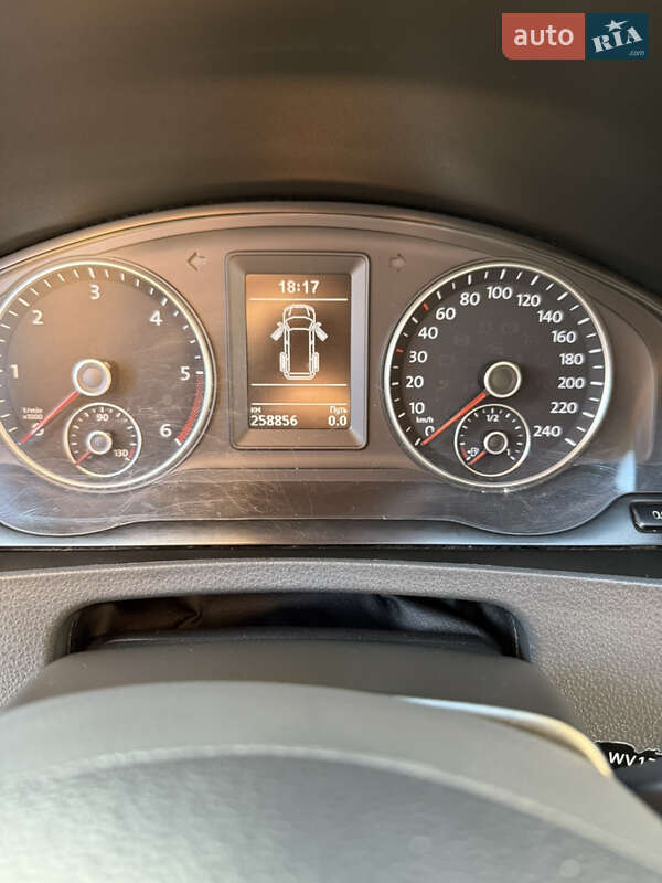 Грузовой фургон Volkswagen Transporter 2014 в Хмельницком