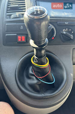 Грузовой фургон Volkswagen Transporter 2011 в 