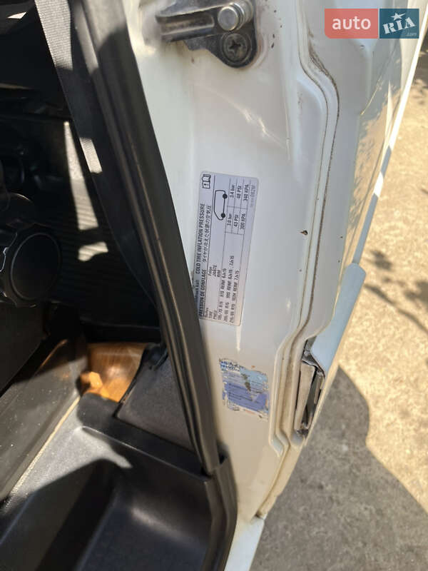 Минивэн Volkswagen Transporter 2000 в Новоднестровске