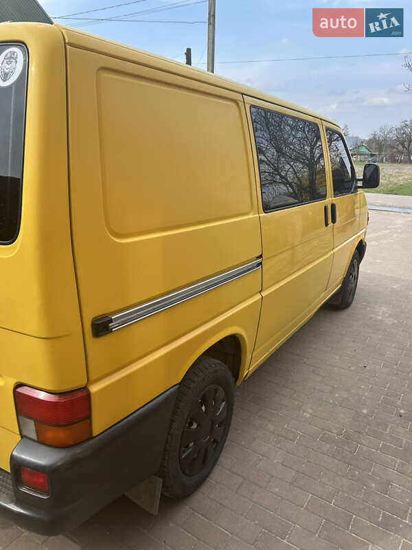 Минивэн Volkswagen Transporter 1999 в Калуше