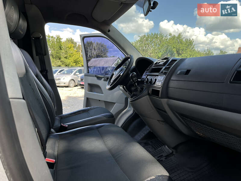 Мінівен Volkswagen Transporter 2010 в Харкові