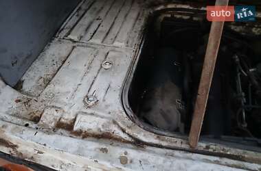 Грузопассажирский фургон Volkswagen Transporter 1986 в 
