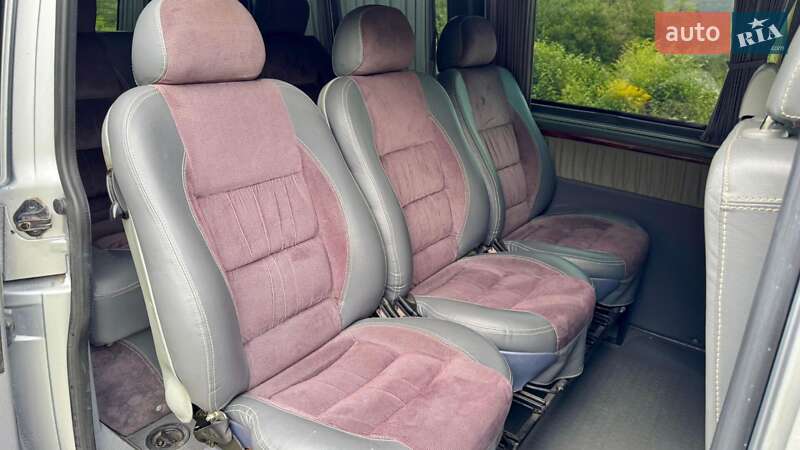 Минивэн Volkswagen Transporter 2007 в Черновцах